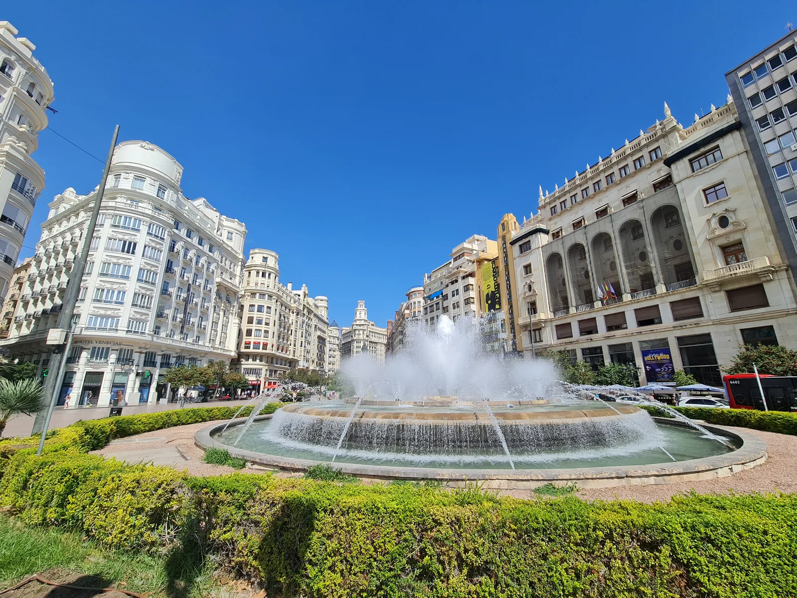 Interior at Fuente de la Plaza del Ayuntamiento Valencia — travel photo