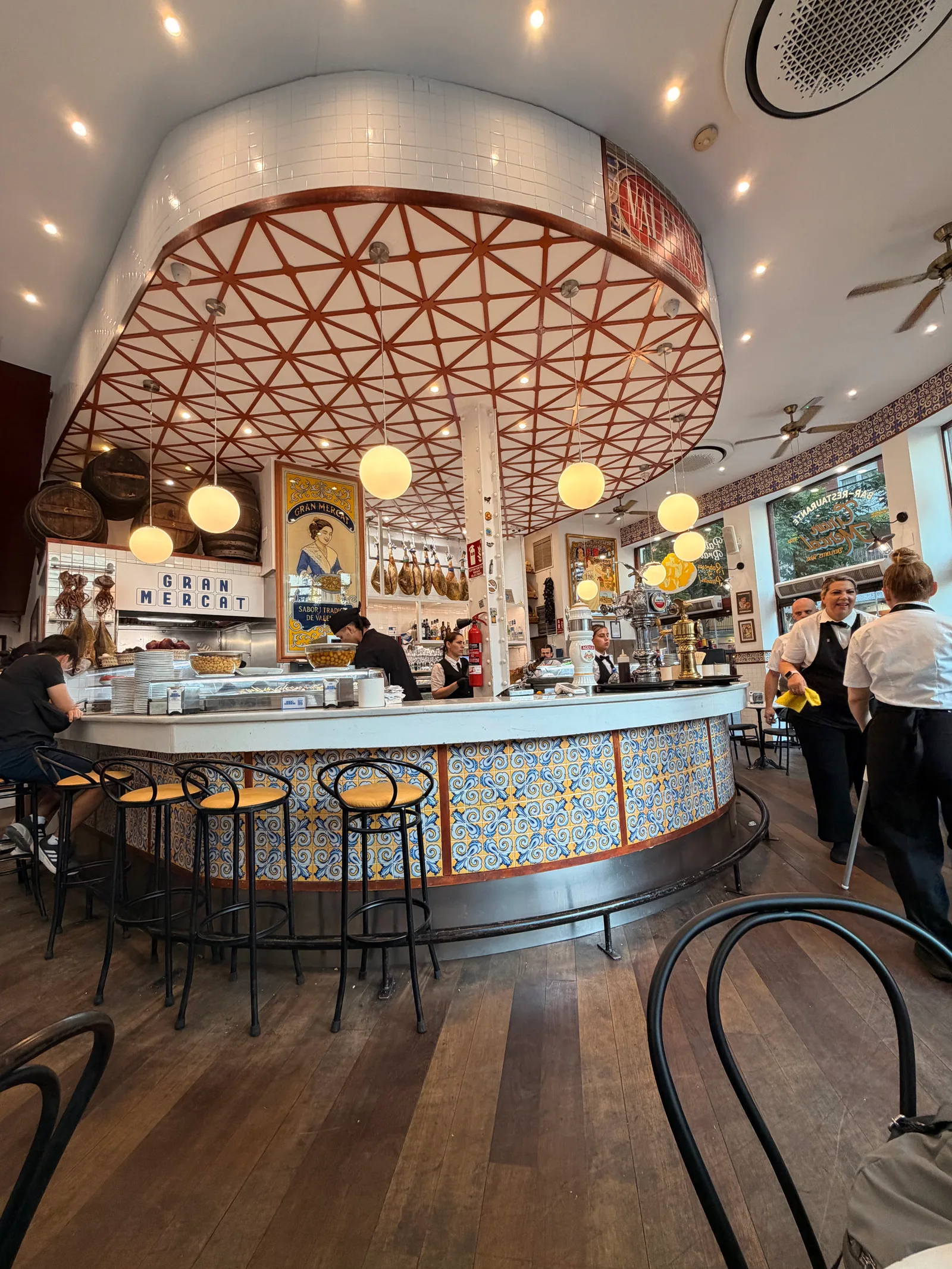 Main view at Gran Mercat Valencia — travel photo