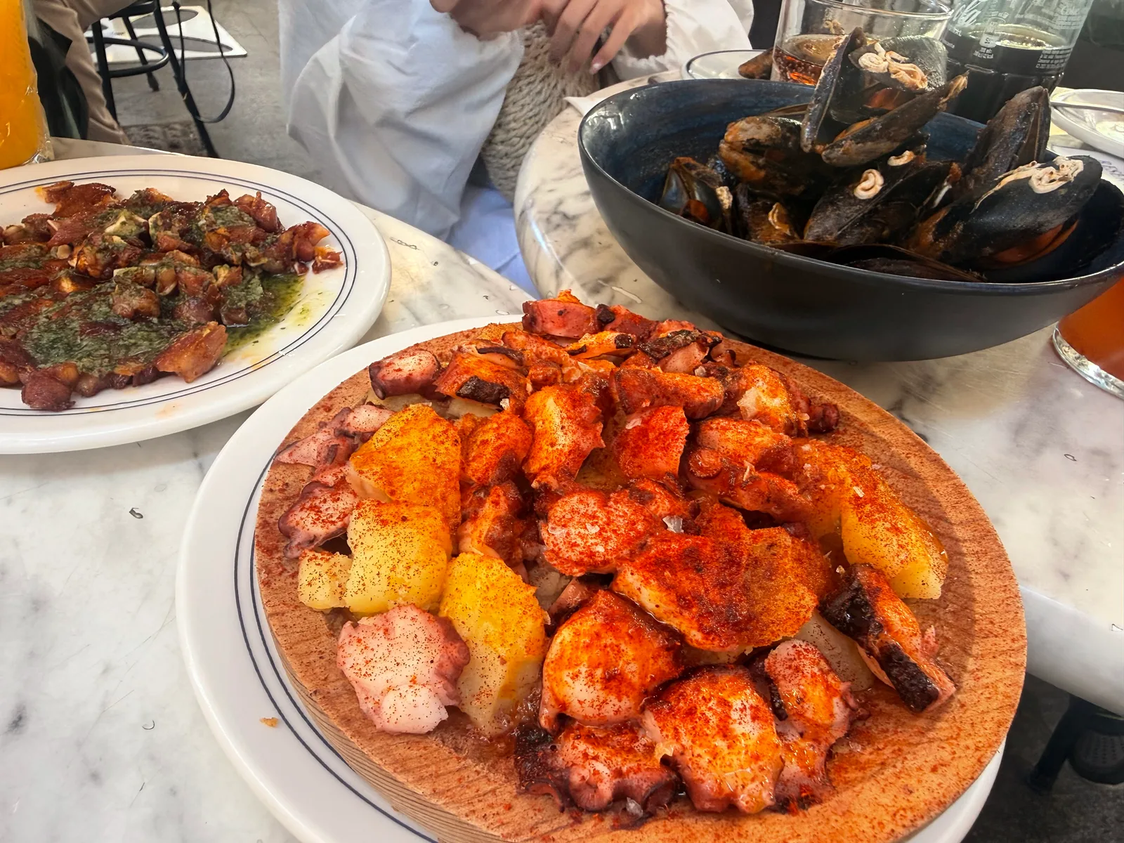 Atmosphere at Gran Mercat Valencia — travel photo