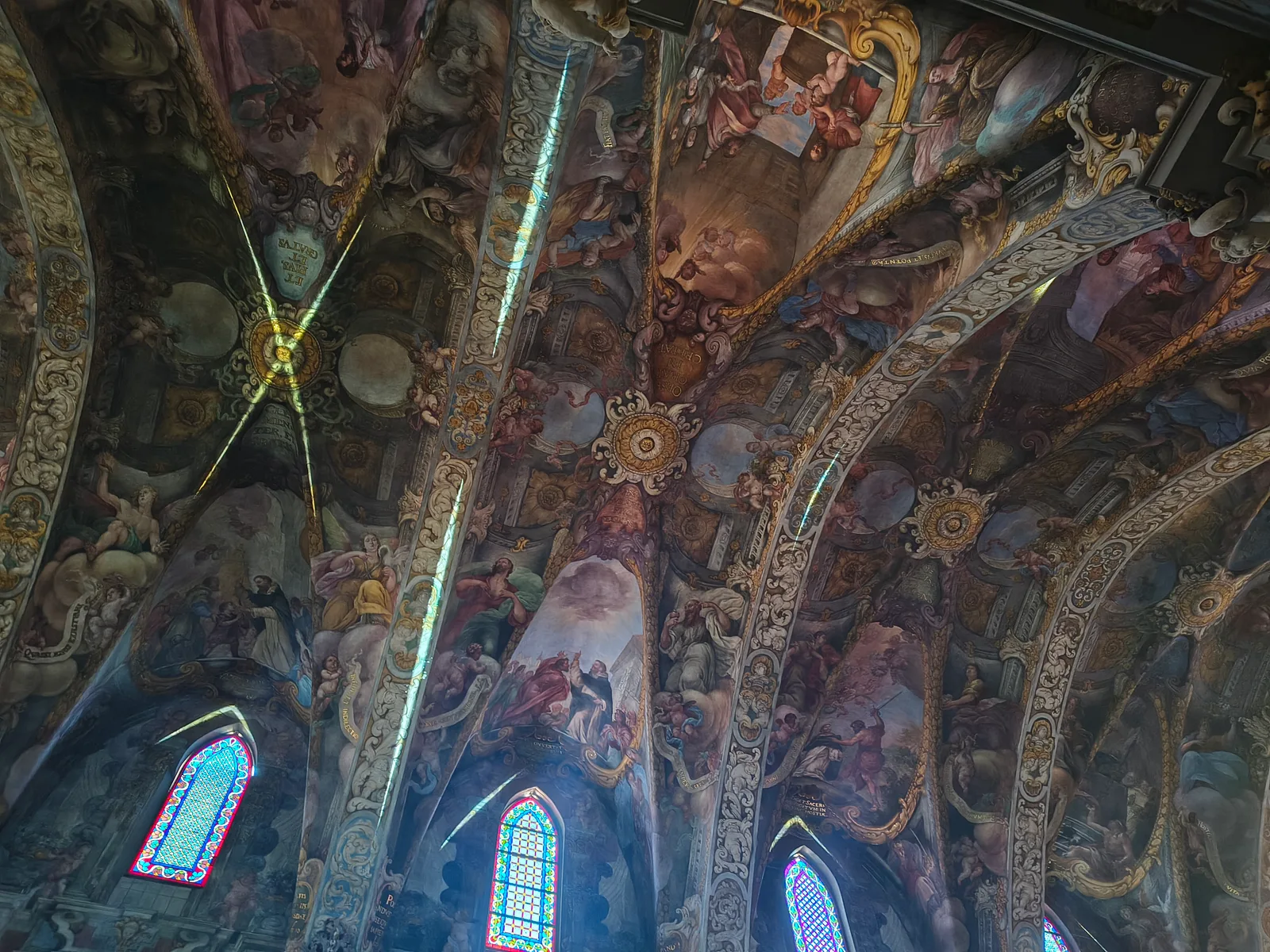 Details at Iglesia Parroquial de San Nicolás de Bari y San Pedro Mártir Valencia — travel photo