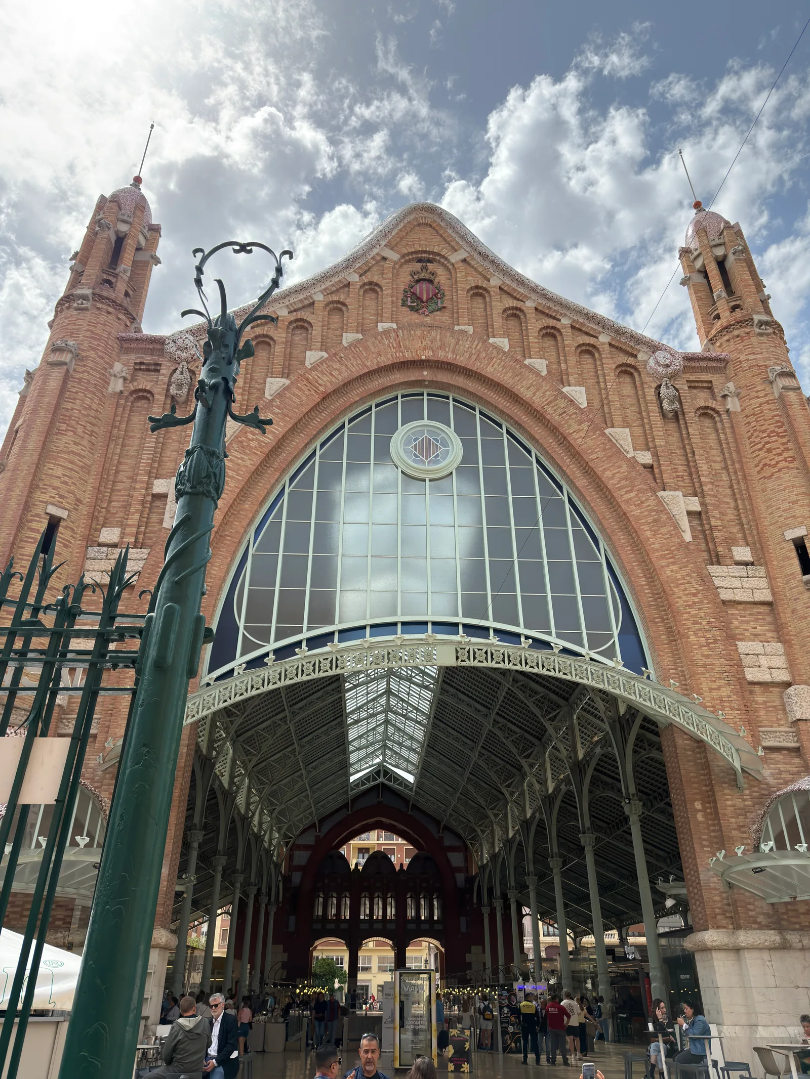 Atmosphere at Mercado de Colón Valencia — travel photo