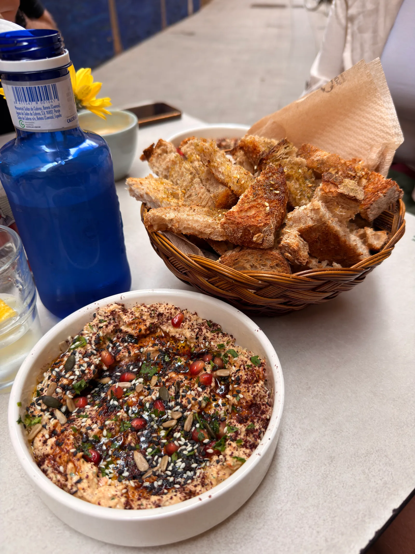 Main view at MESTIZO - Café de especialidad • Brunch • Tapas Valencia — travel photo