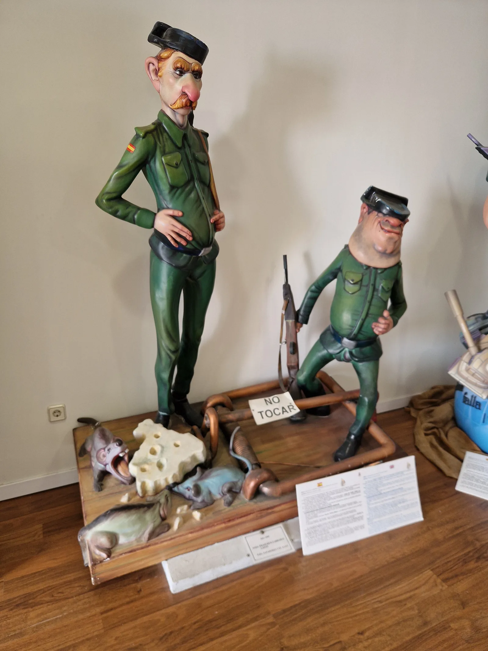 Details at Museo Histórico Militar de Valencia Valencia — travel photo