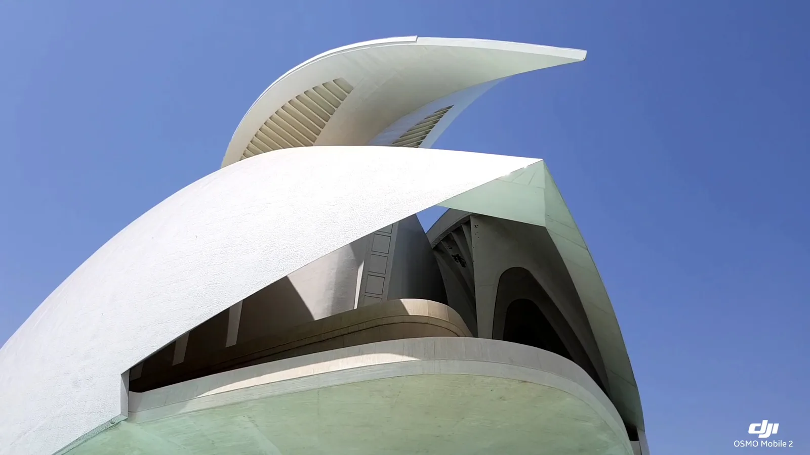 Details at Palacio de Las Artes Reina Sofía Valencia — travel photo