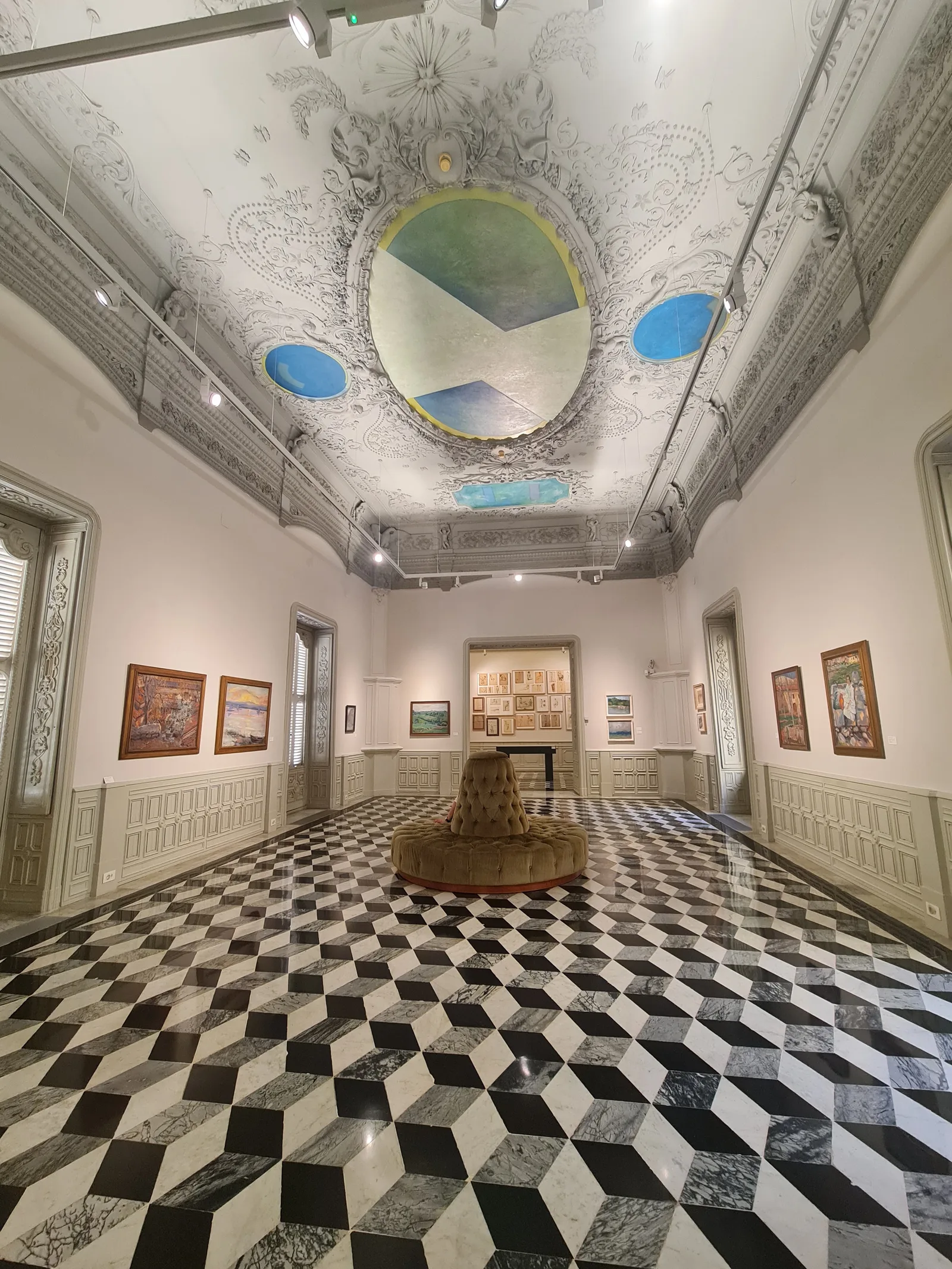 Details at Palacio del Marqués de Campo Valencia — travel photo