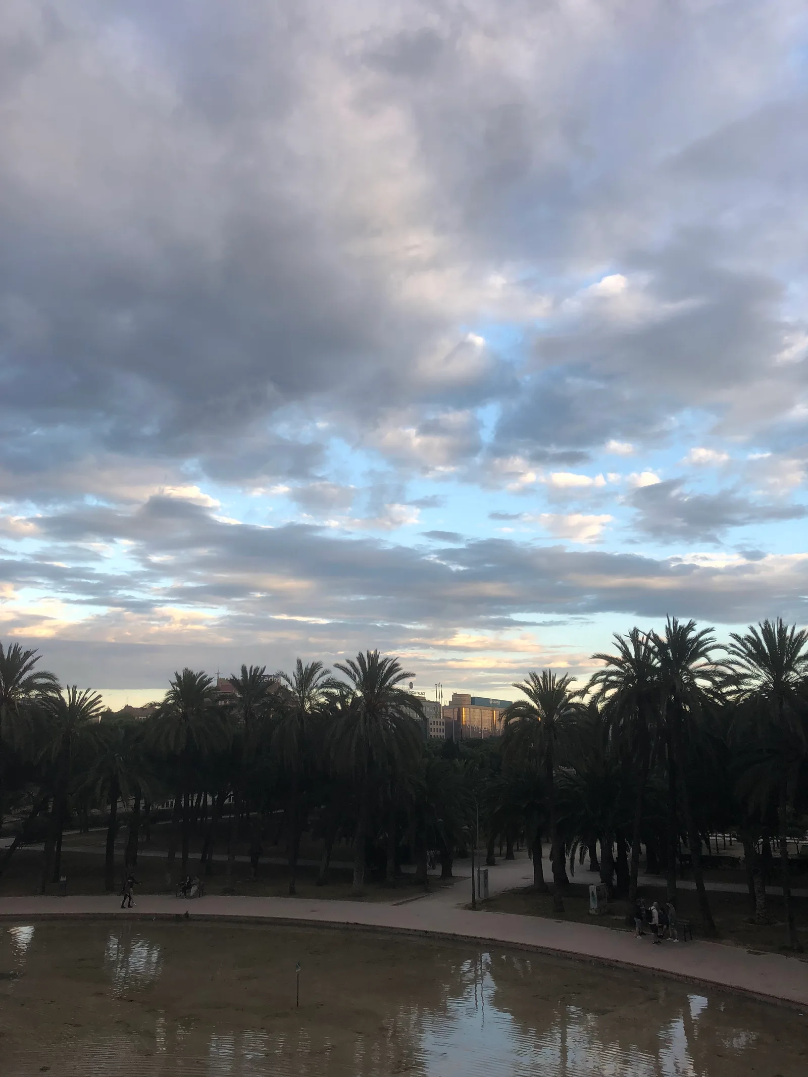 Details at Parque de L'Hort de Senabre Valencia — travel photo