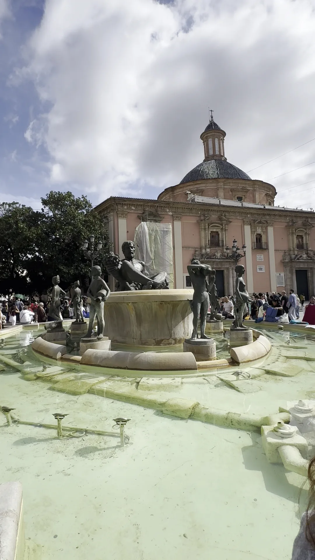 Main view at Plaza de la Virgen Valencia — travel photo