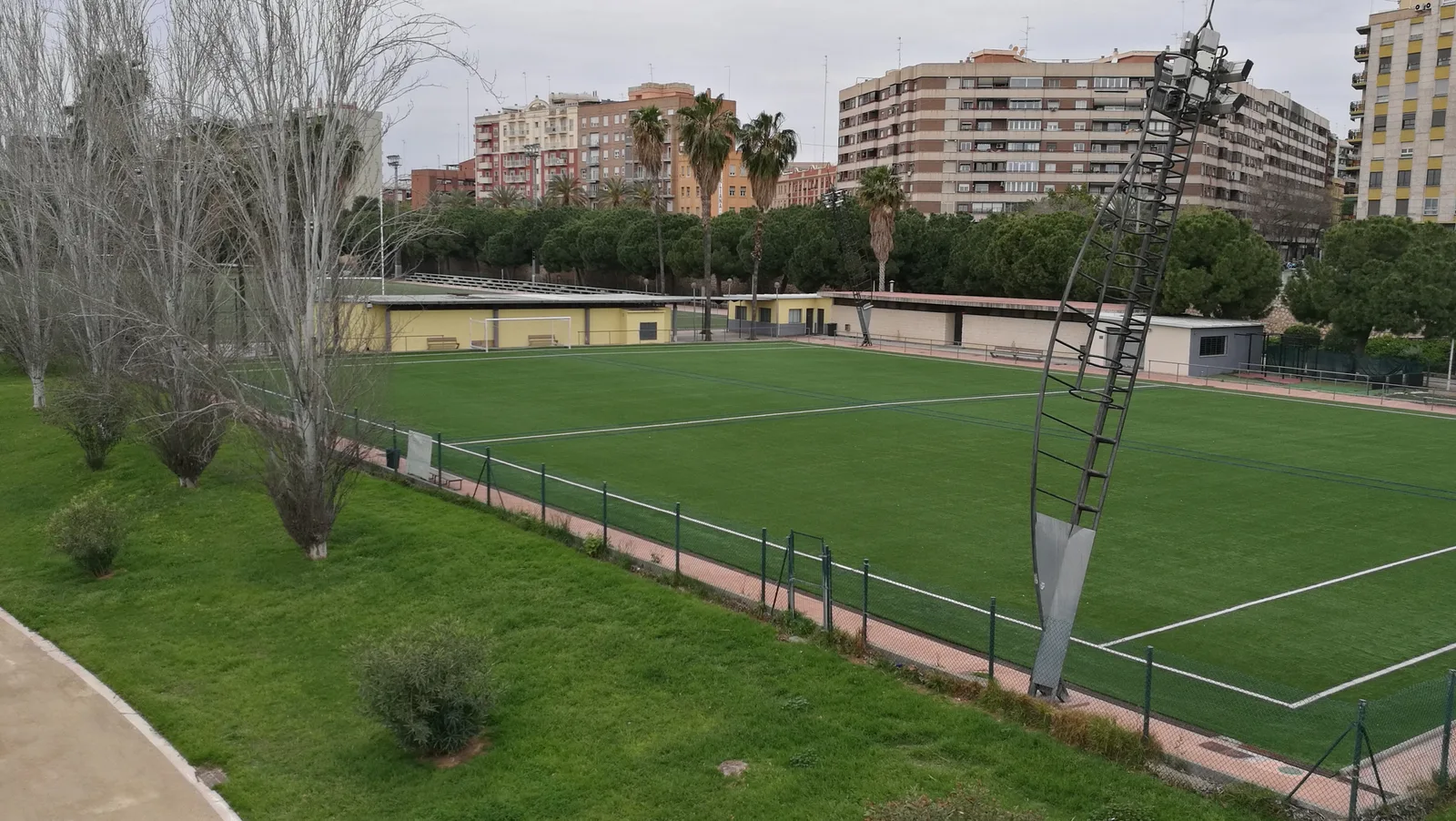 Main view at Pont de Sant Josep Valencia — travel photo