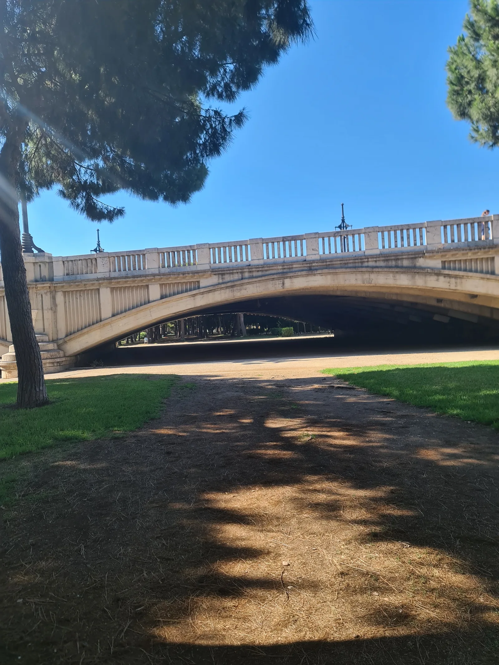 Atmosphere at Pont del Real Valencia — travel photo