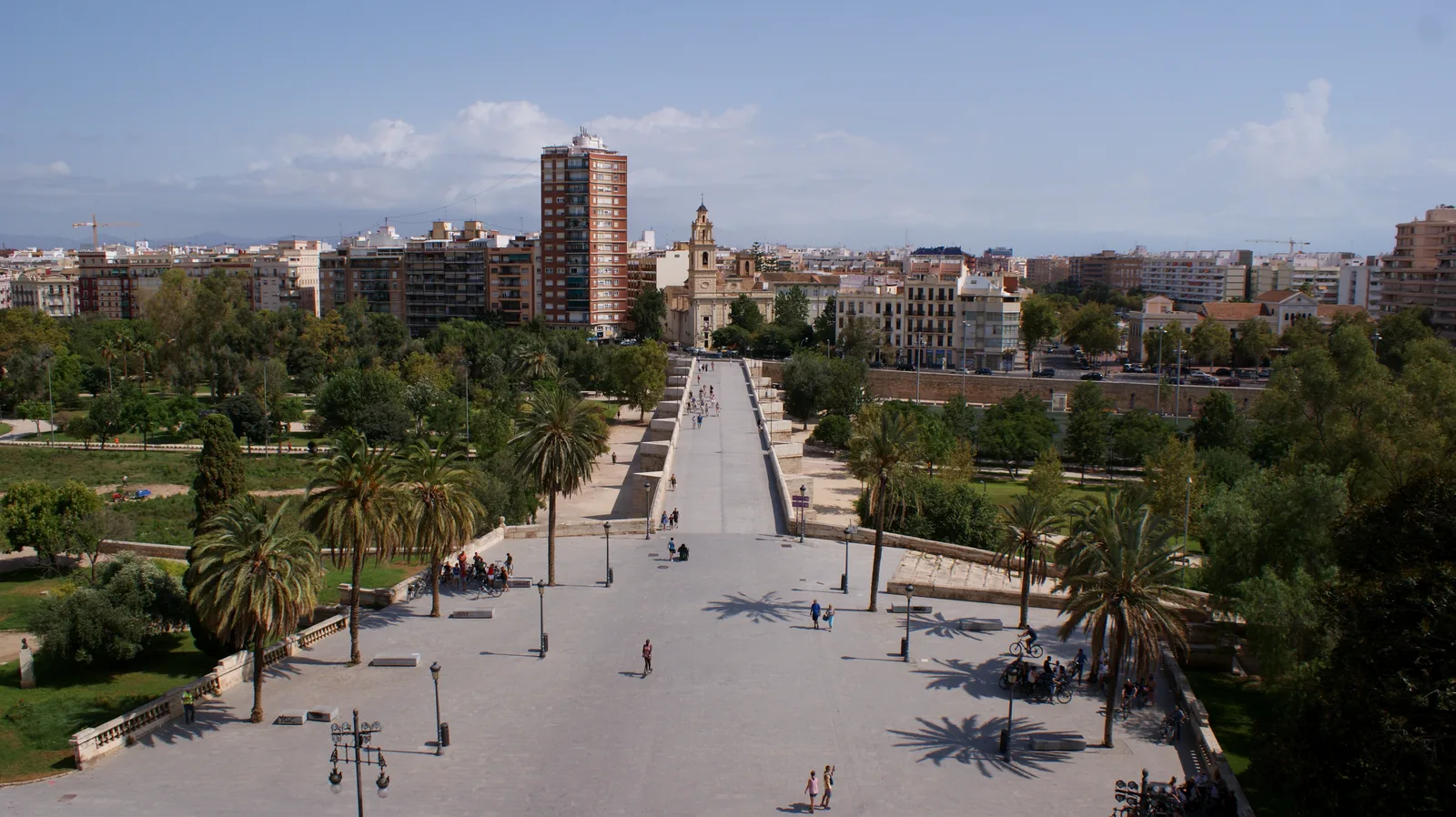 Details at Pont dels Serrans Valencia — travel photo