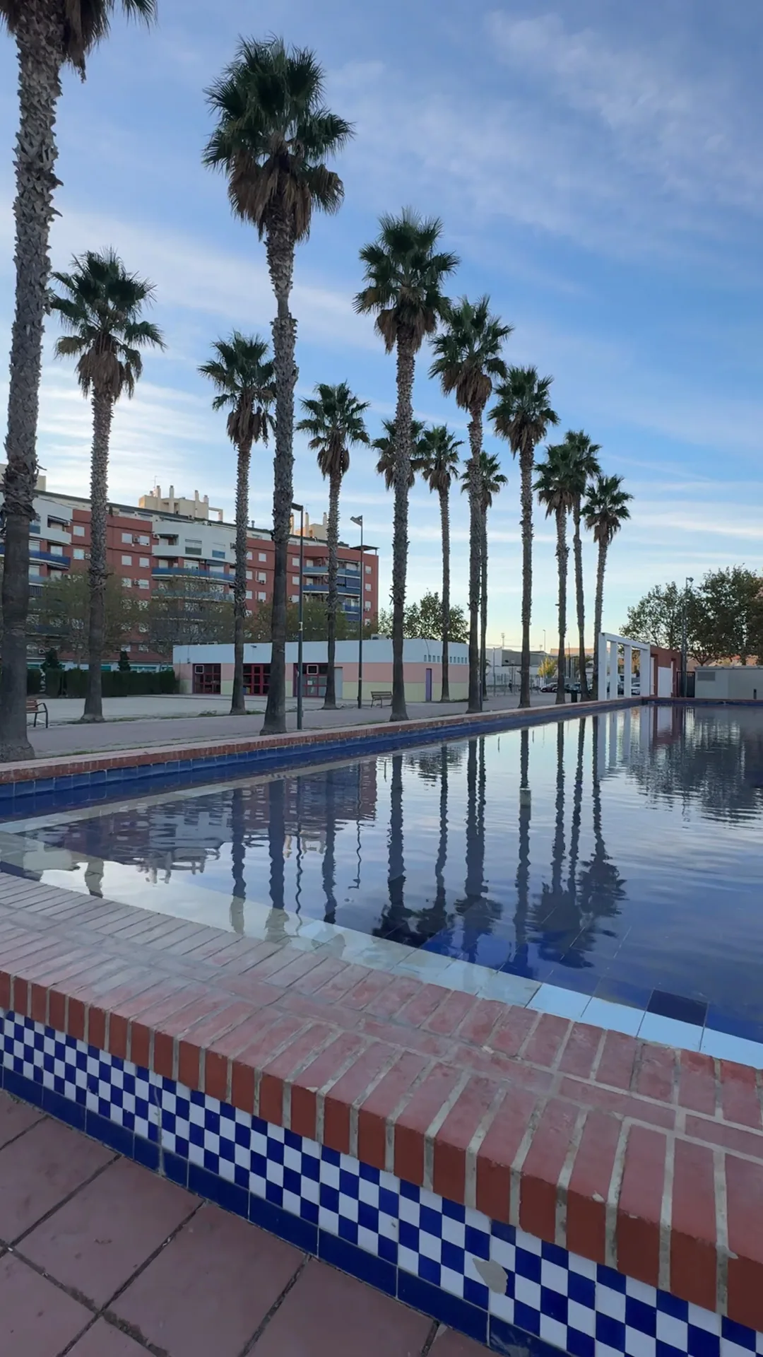 Atmosphere at Sequieta Park Valencia — travel photo