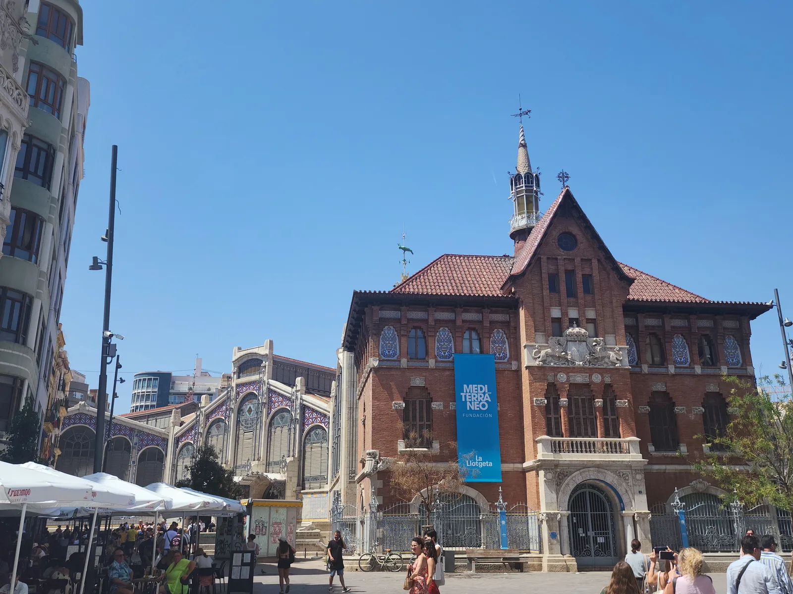 Main view at Turia Fountain Valencia — travel photo