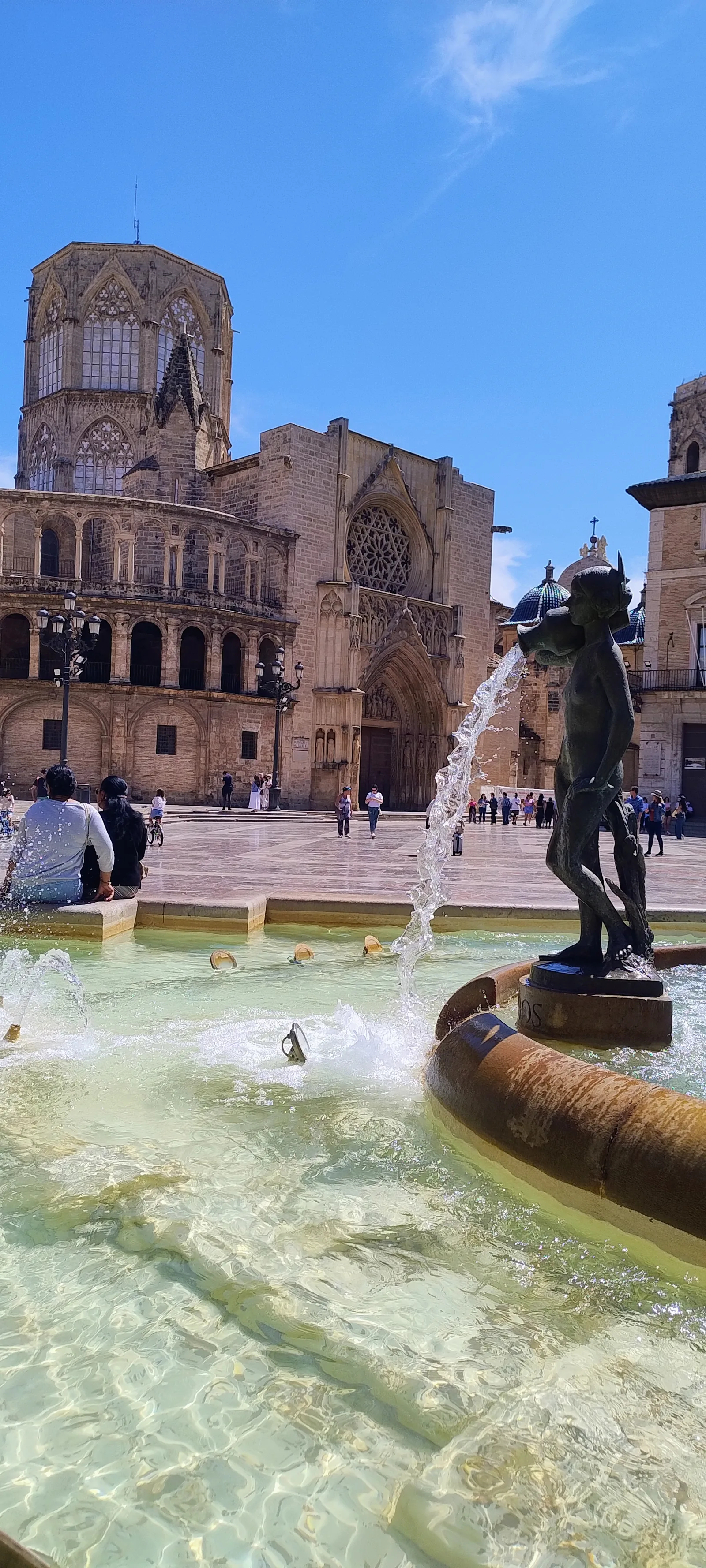 Details at Turia Fountain Valencia — travel photo