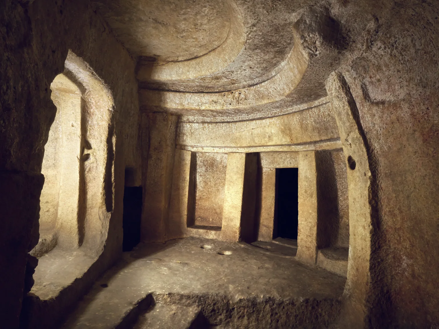 Details at Ħal Saflieni Hypogeum Valletta — travel photo