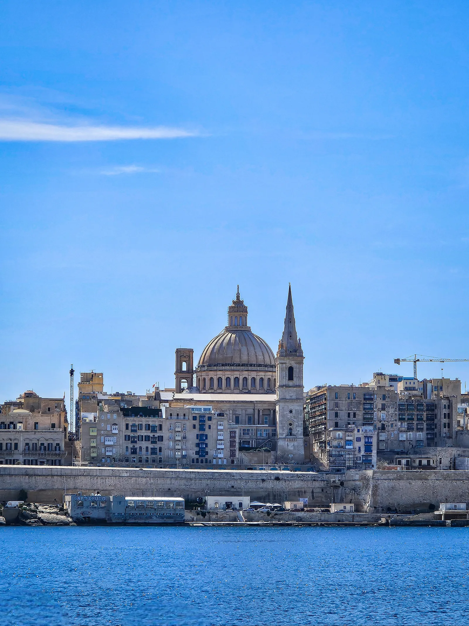 Details at Bażilika Santwarju tal-Madonna tal-Karmnu Valletta — travel photo