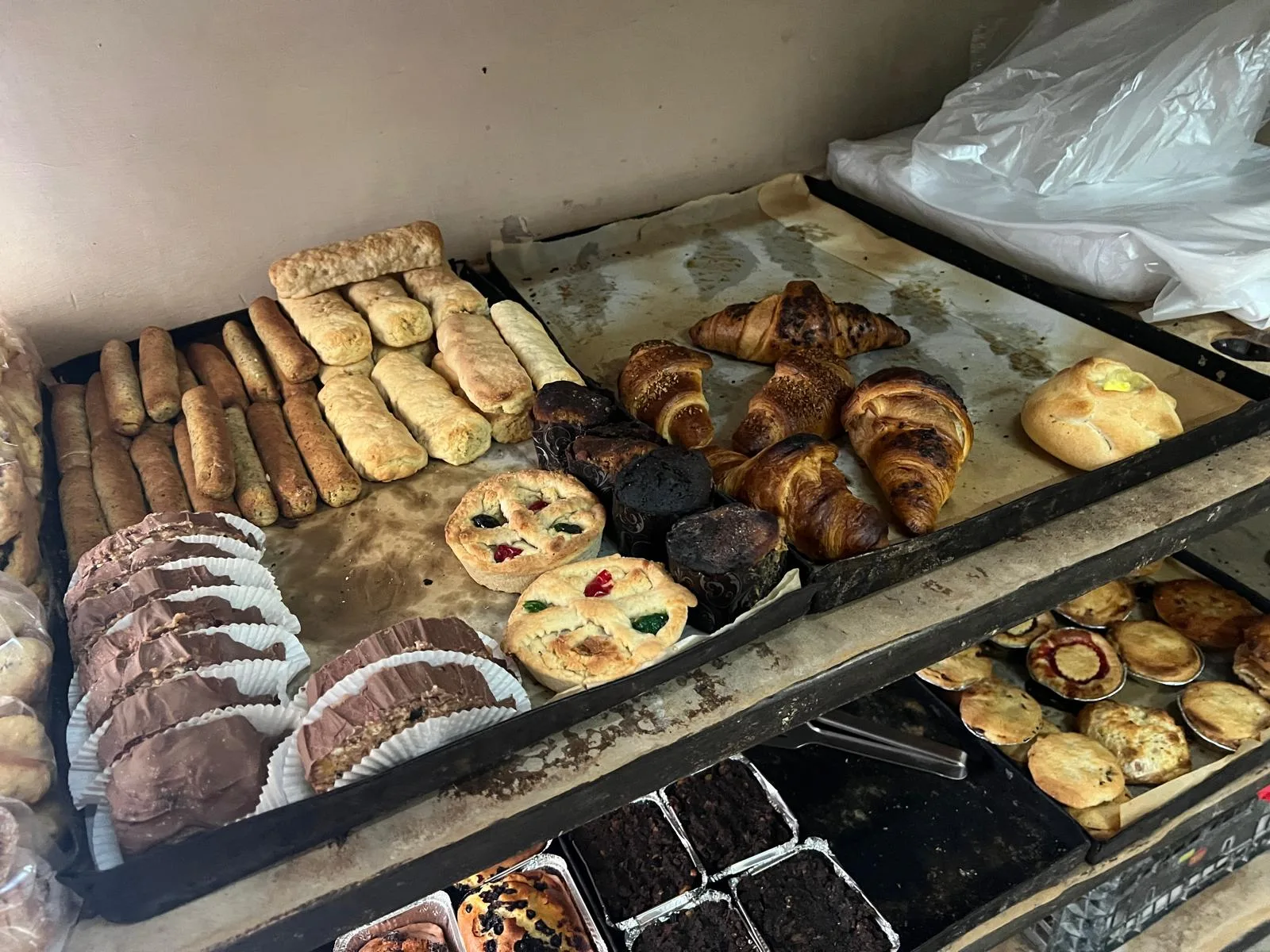 Details at Carmelo Micallef Bakery Valletta — travel photo