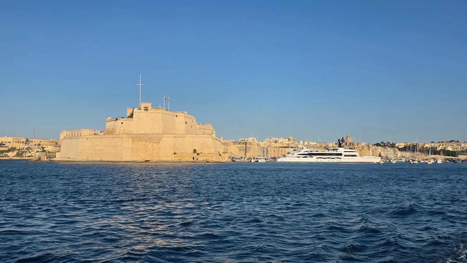 Atmosphere at Fort St Angelo Valletta — travel photo