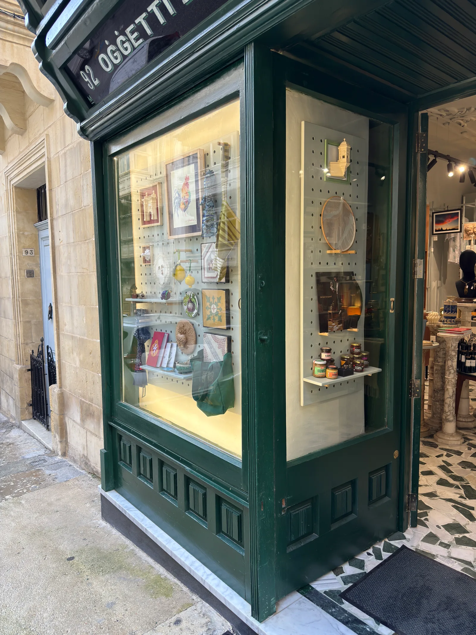 Main view at Hollywood - Oġġetti Sbieħ • Beautiful Objects Valletta — travel photo