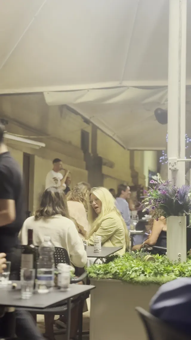 Kantina Café - Wine