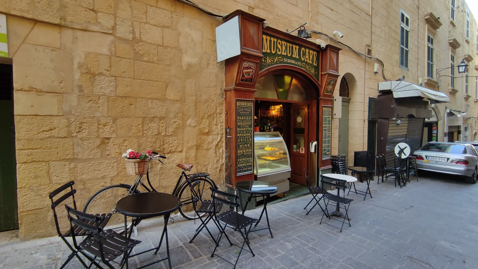 Main view at Museum Cafe Valletta — travel photo