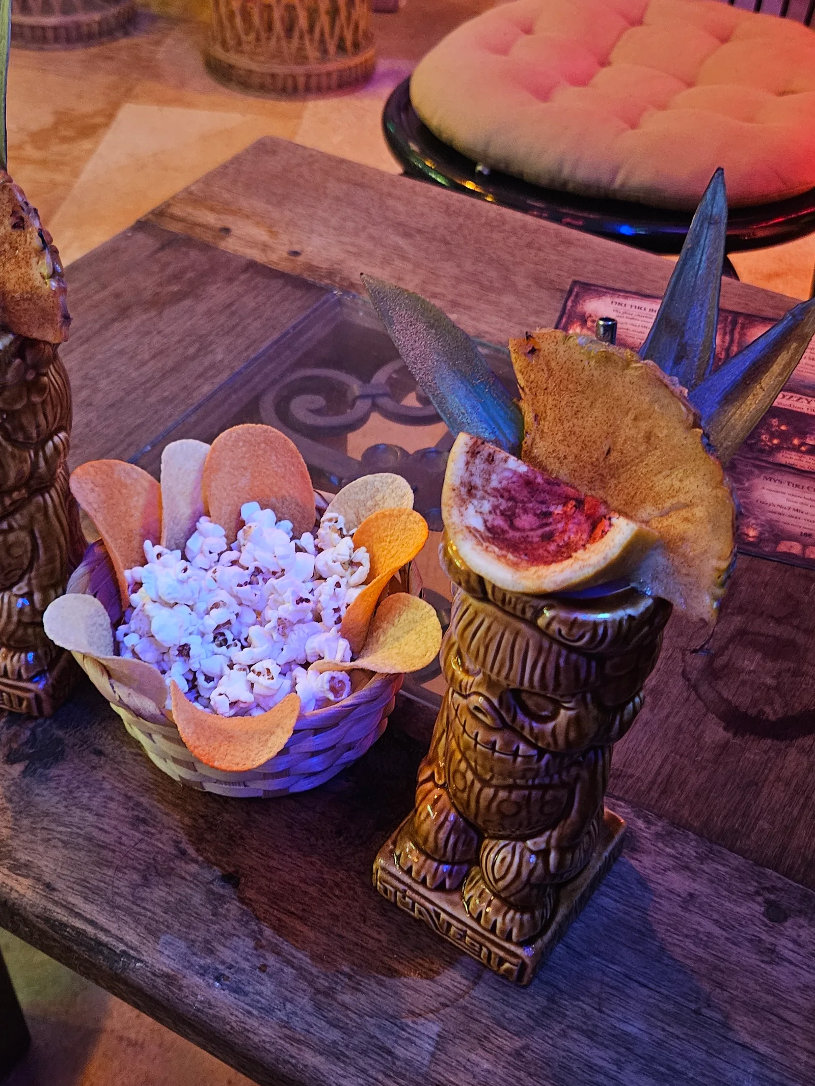 Details at OZZY’S BAR - VOODOO TİKİ COCTEYL Valletta — travel photo