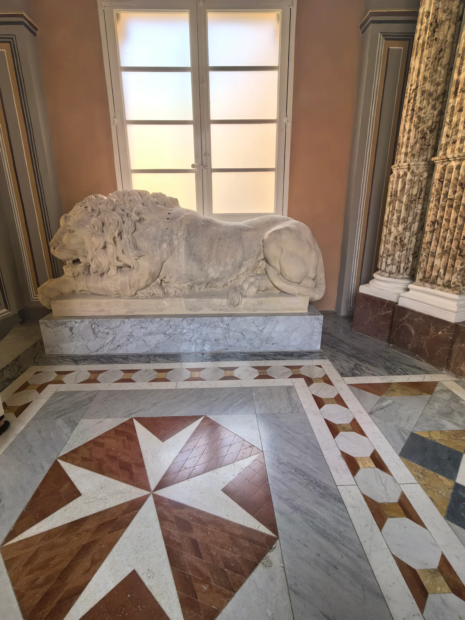 Main view at Palace Armoury Valletta — travel photo