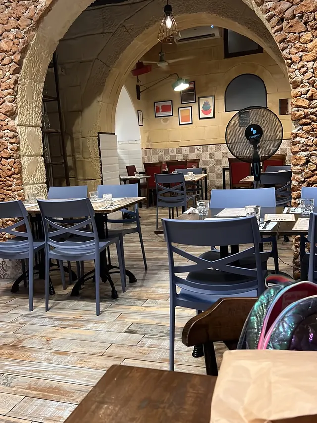Sotto Pinsa Romana Valletta