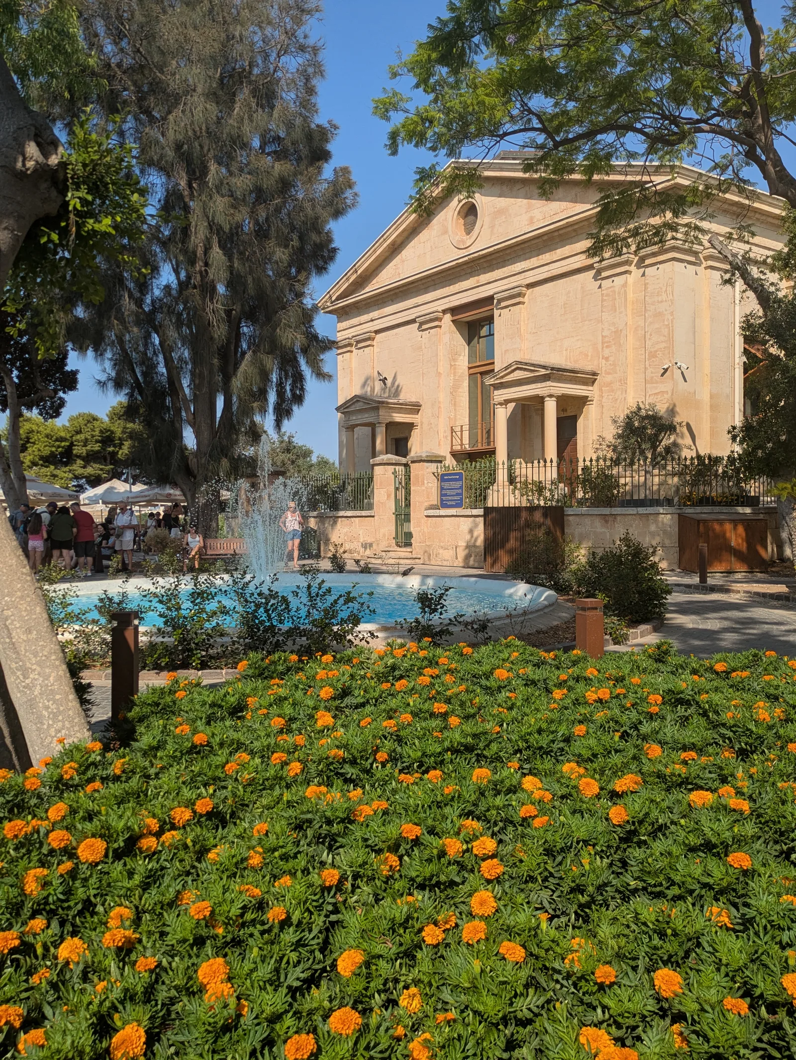 Main view at Upper Barrakka Fountain Valletta — travel photo