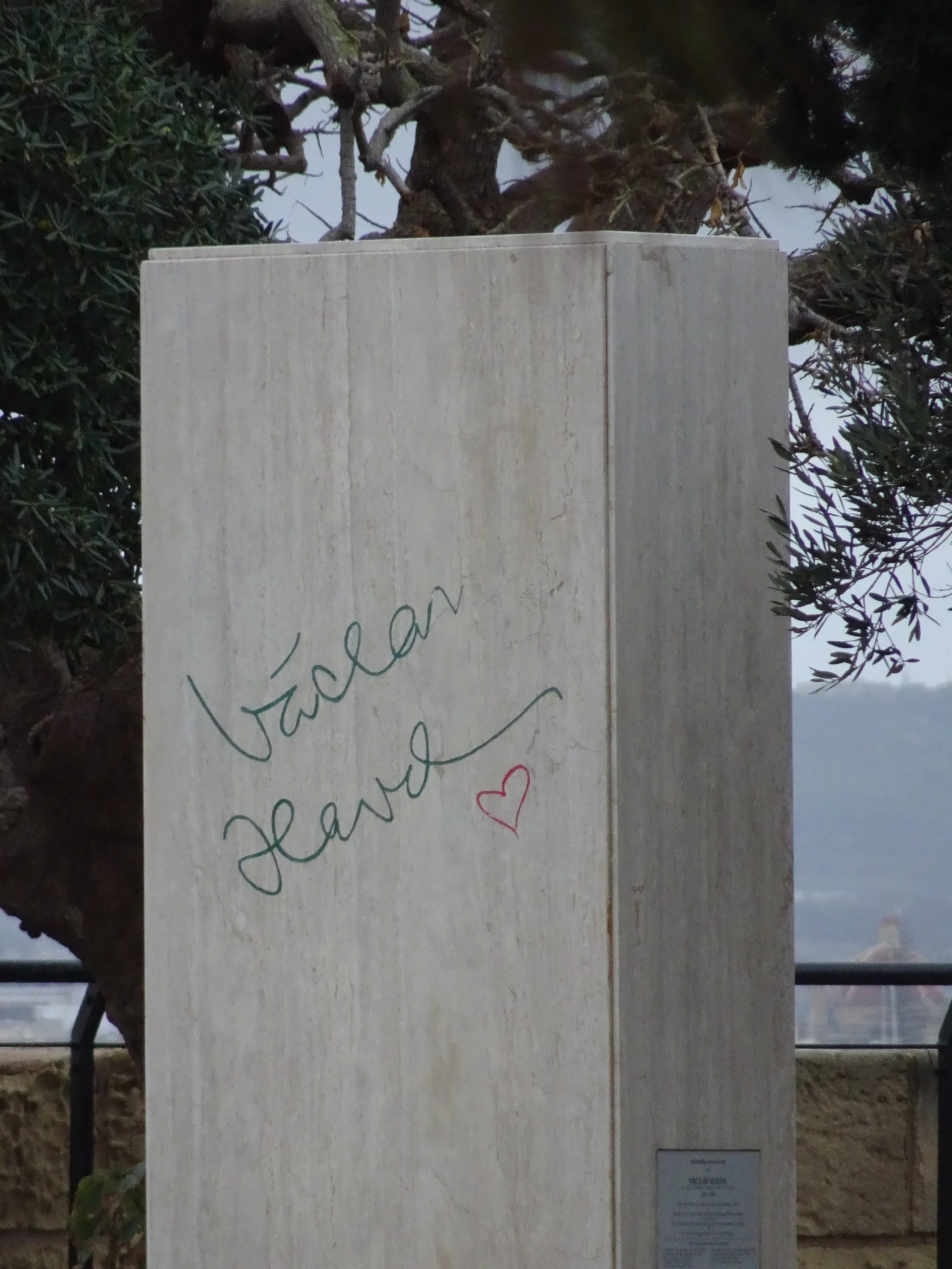 Details at Václav Havel Memorial Valletta — travel photo