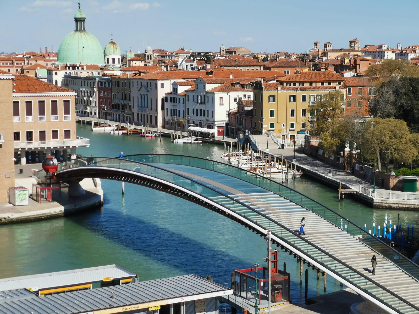 Constitution Bridge — romantic guide Venice