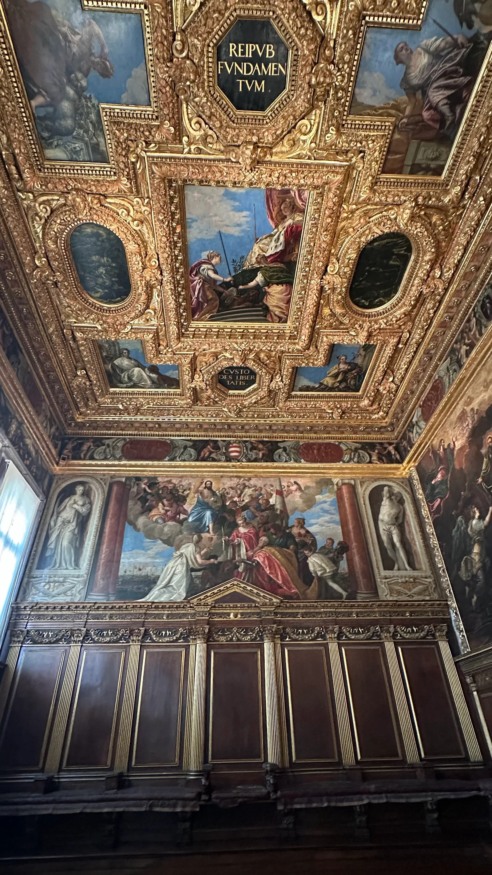 Atmosphere at Doge's Palace Venice — travel photo