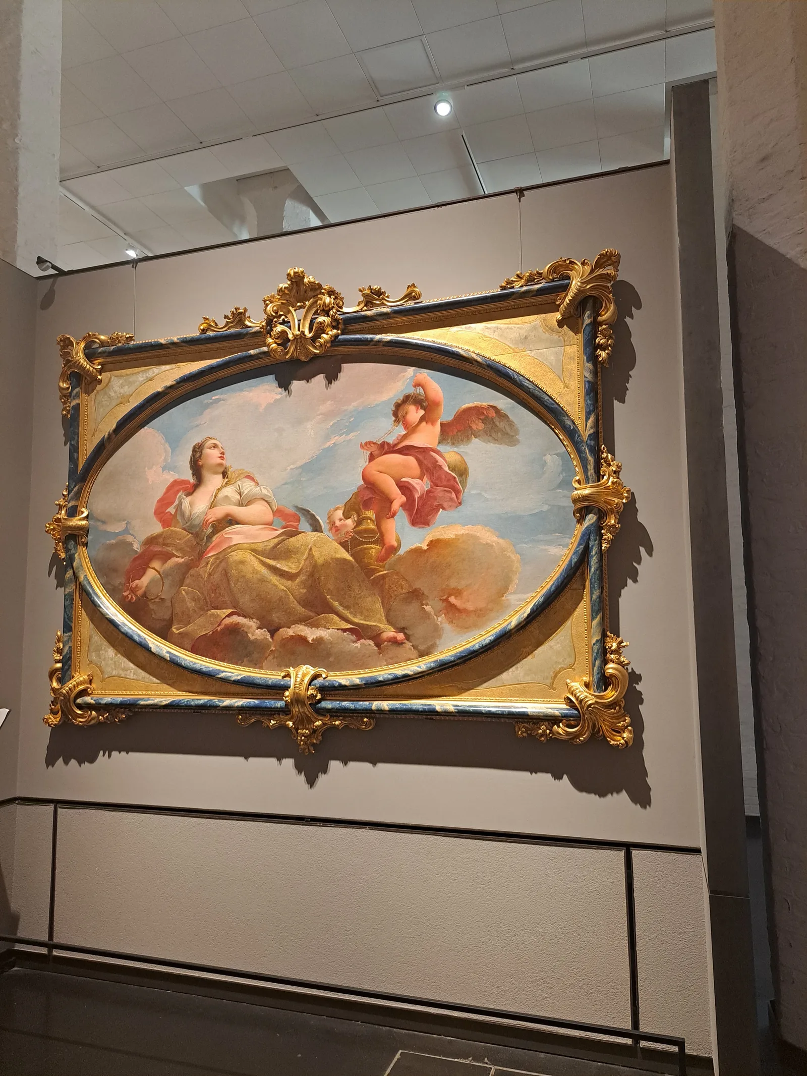 Atmosphere at Gallerie dell'Accademia Venice — travel photo