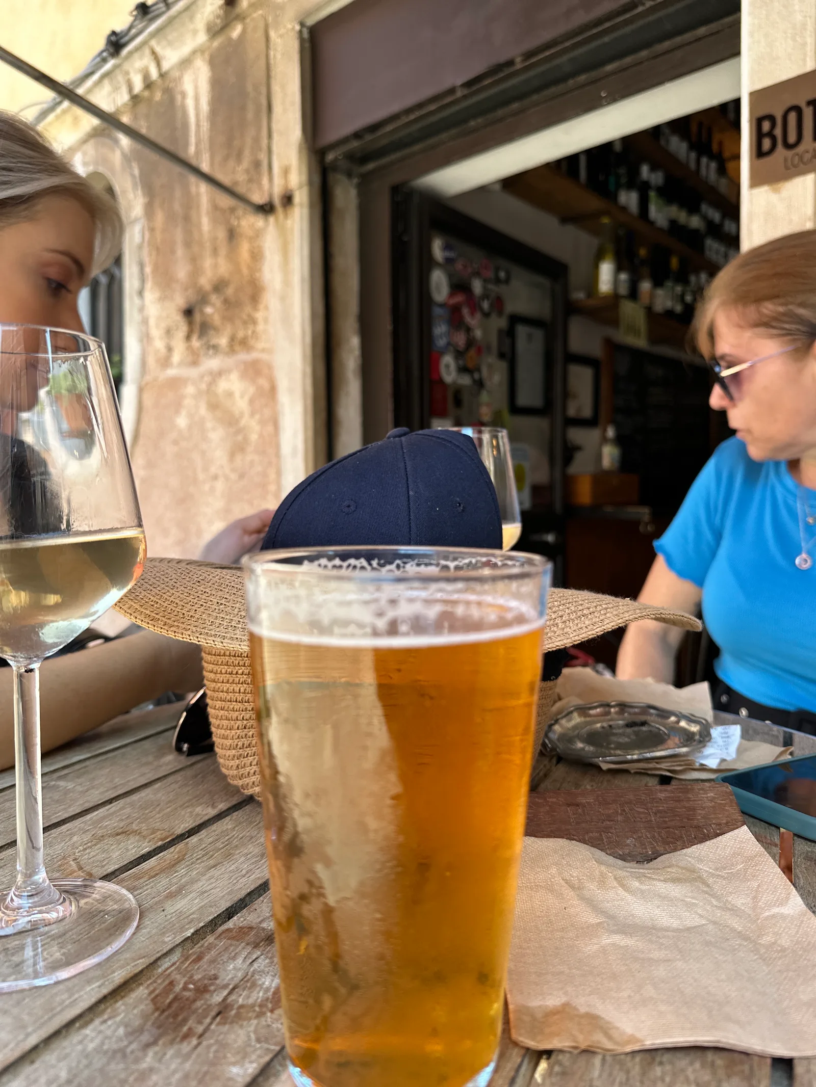 Details at La Bottiglia Venice — travel photo