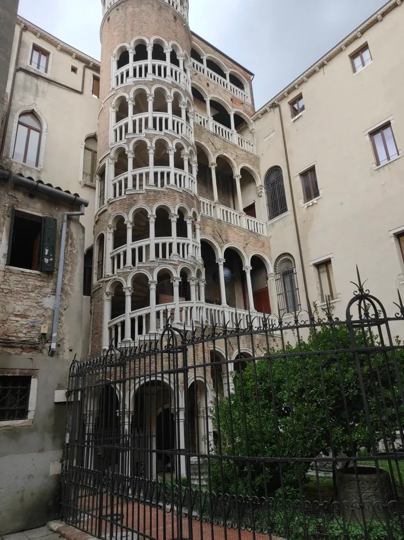 Palazzo Contarini del Bovolo