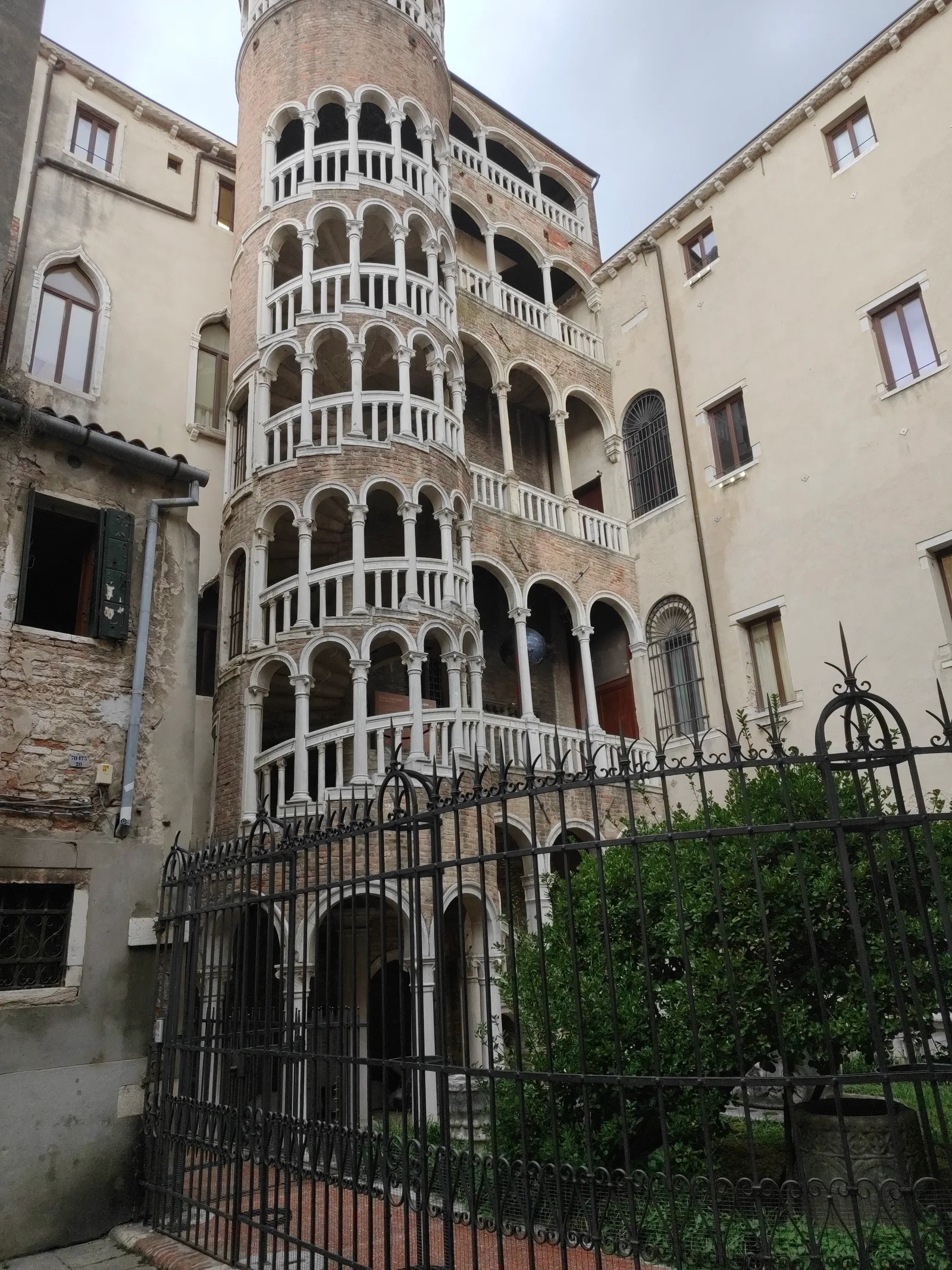 Palazzo Contarini del Bovolo