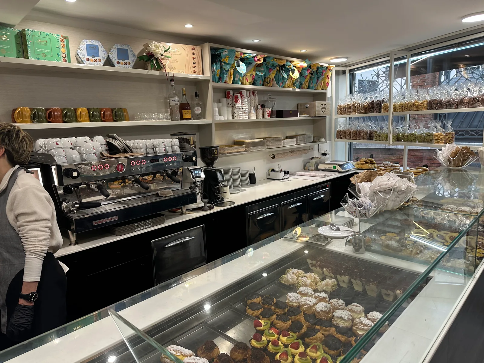 Main view at Pasticceria Toletta Venice — travel photo