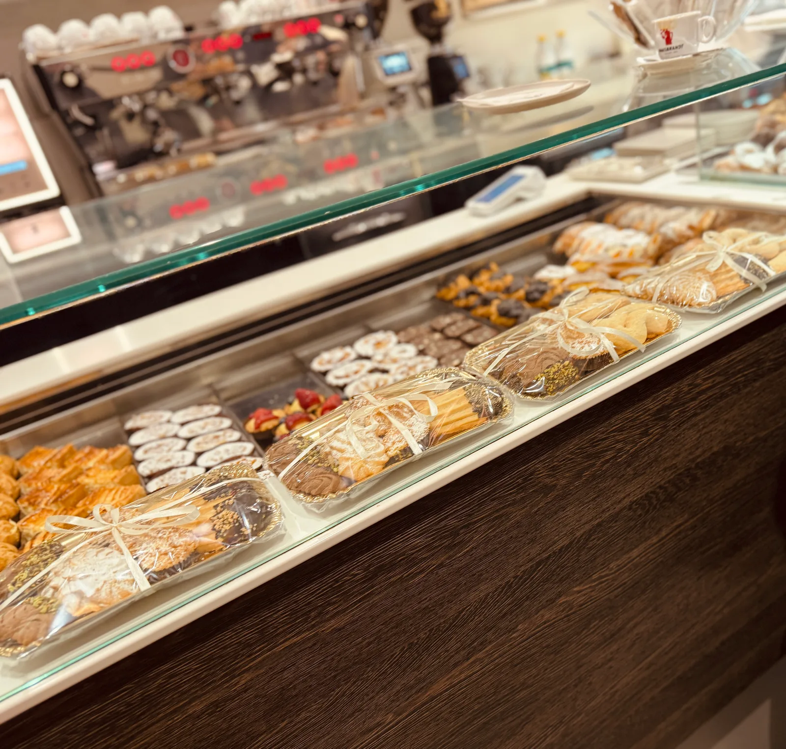 Details at Pasticceria Toletta Venice — travel photo