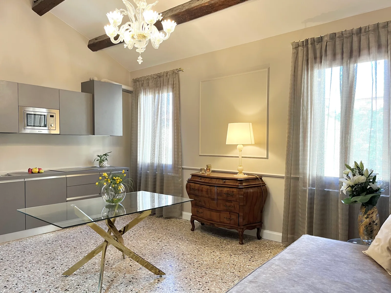 Details at San Vio Palace Venice — travel photo