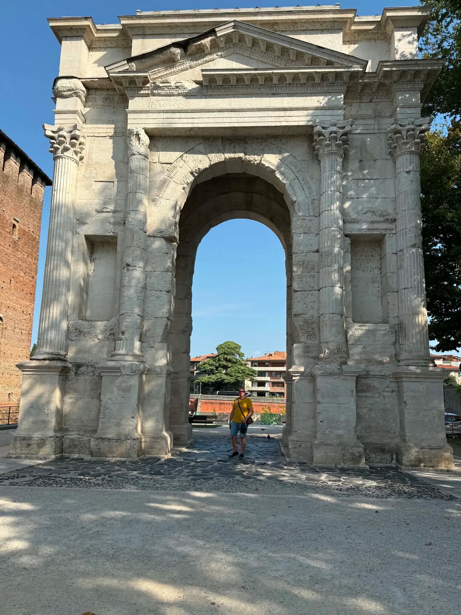 Main view at Arco dei Gavi Verona — travel photo