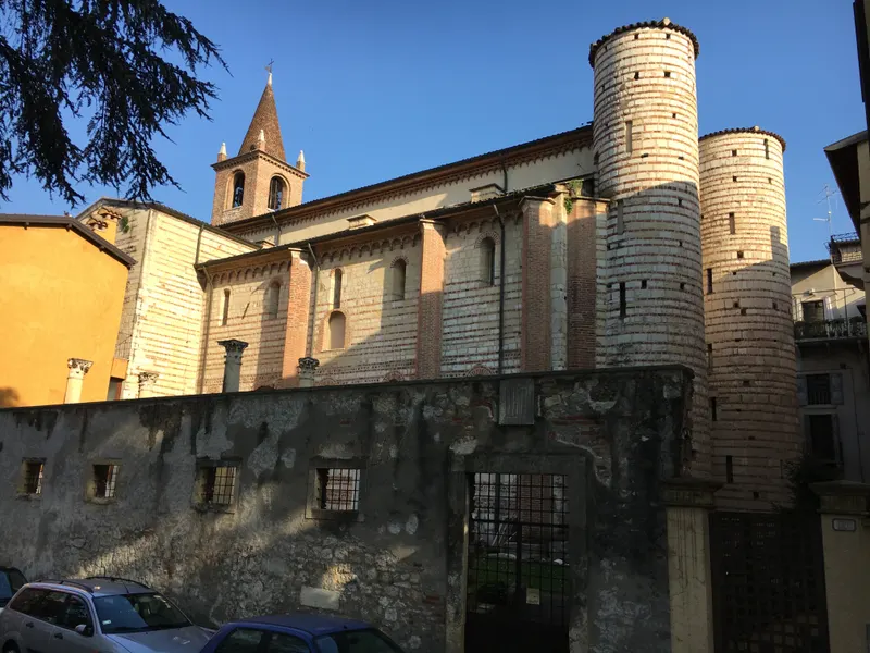 Basilica di San Lorenzo, Verona — Attraction in Verona