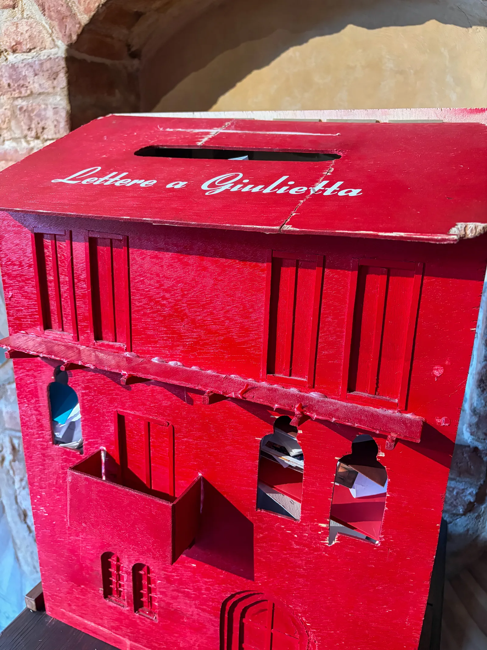 Details at Casa di Giulietta Verona — travel photo