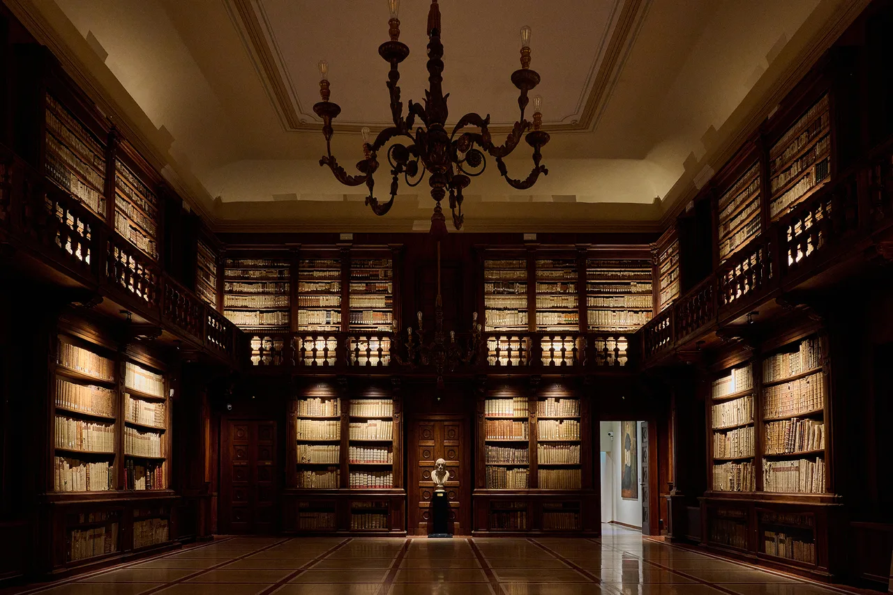 Chapter Library of Verona