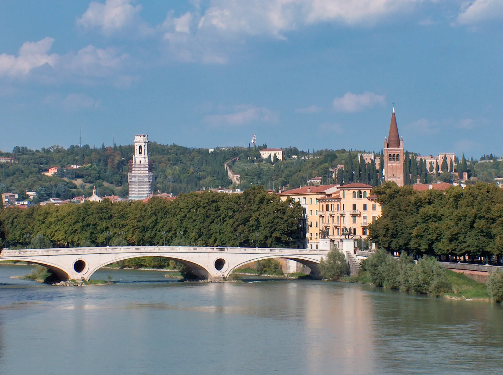 Details at Church of Saint Zeno Verona — travel photo