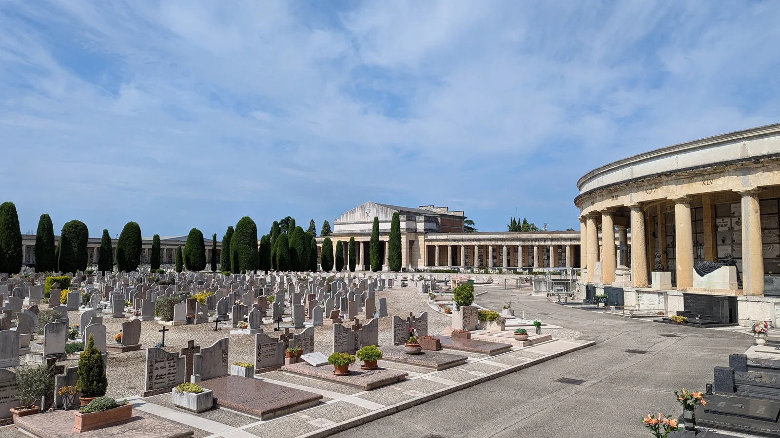Atmosphere at Cimitero Monumentale Verona — travel photo