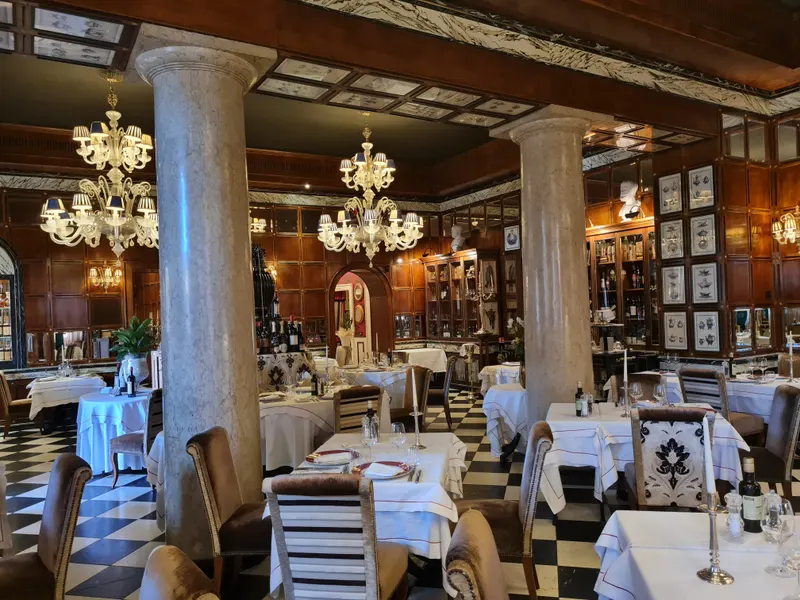 Emanuel Cafe'