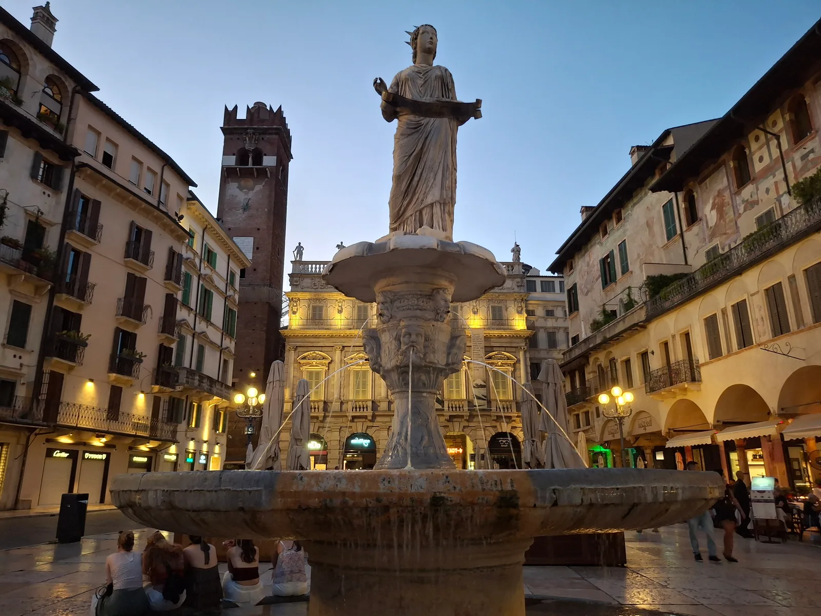 Main view at Fontana di Madonna Verona Verona — travel photo
