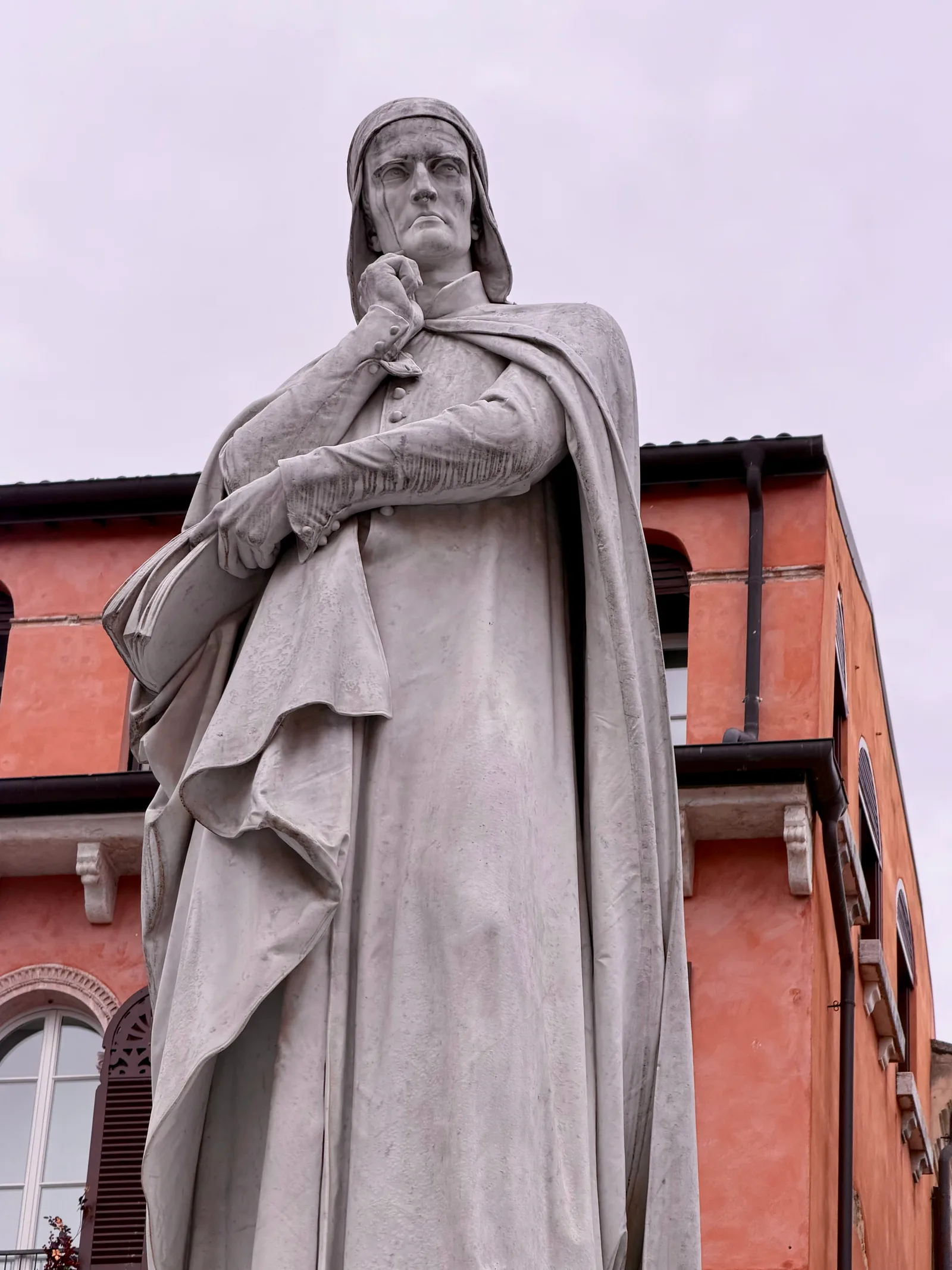 Atmosphere at Piazza dei Signori Verona — travel photo