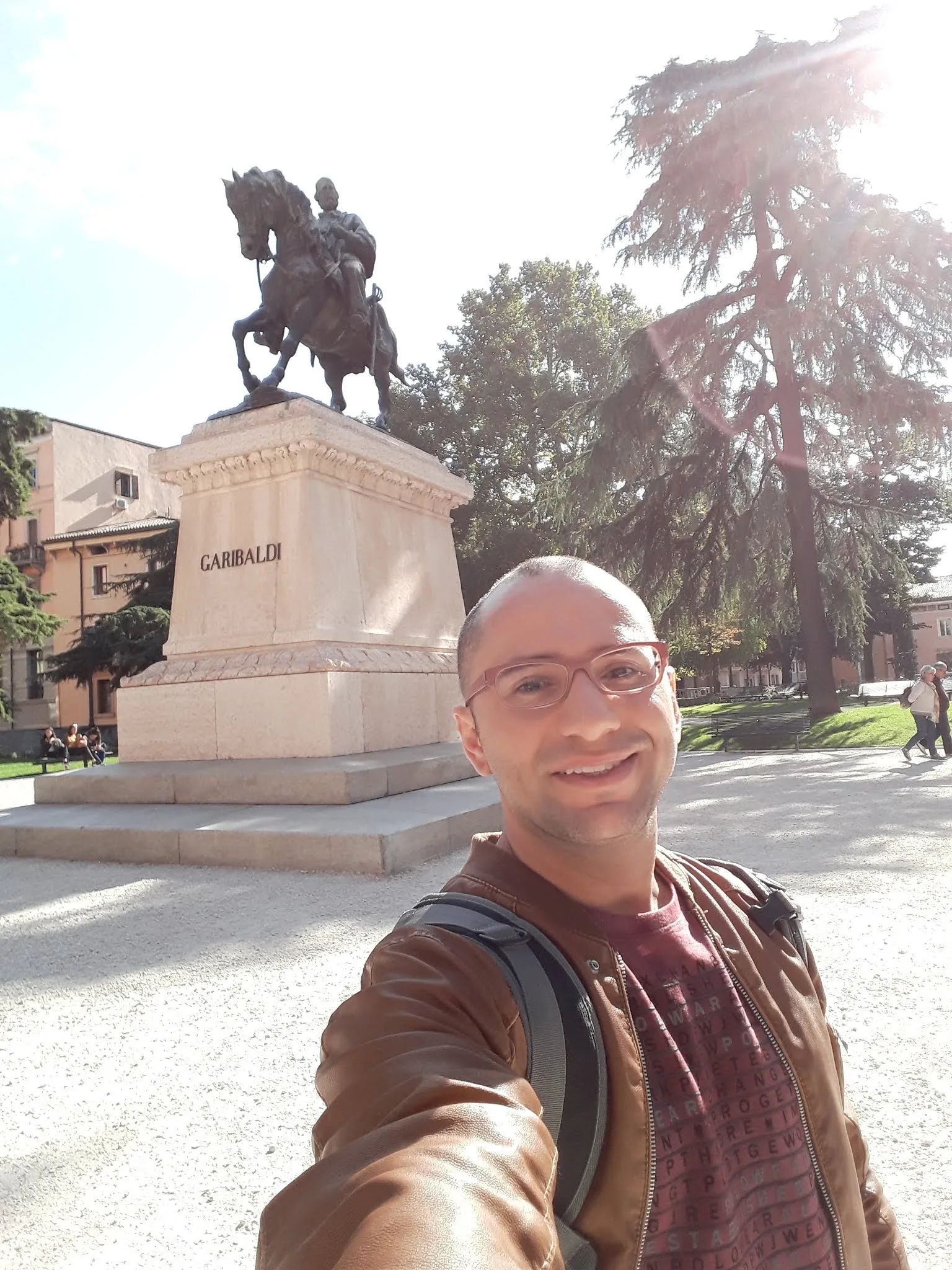 Details at Piazza Indipendenza Verona — travel photo