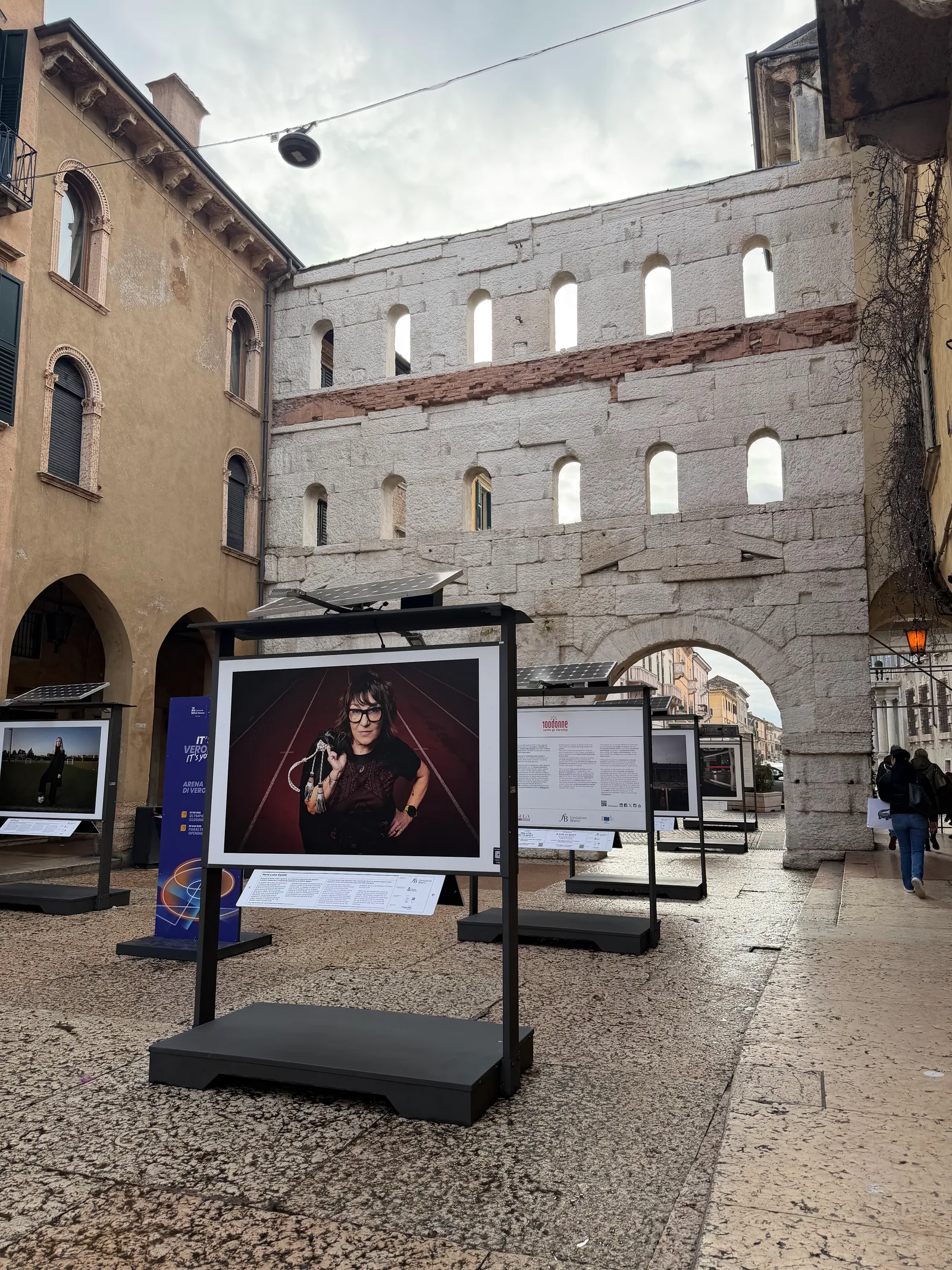 Atmosphere at Porta Borsari Verona — travel photo