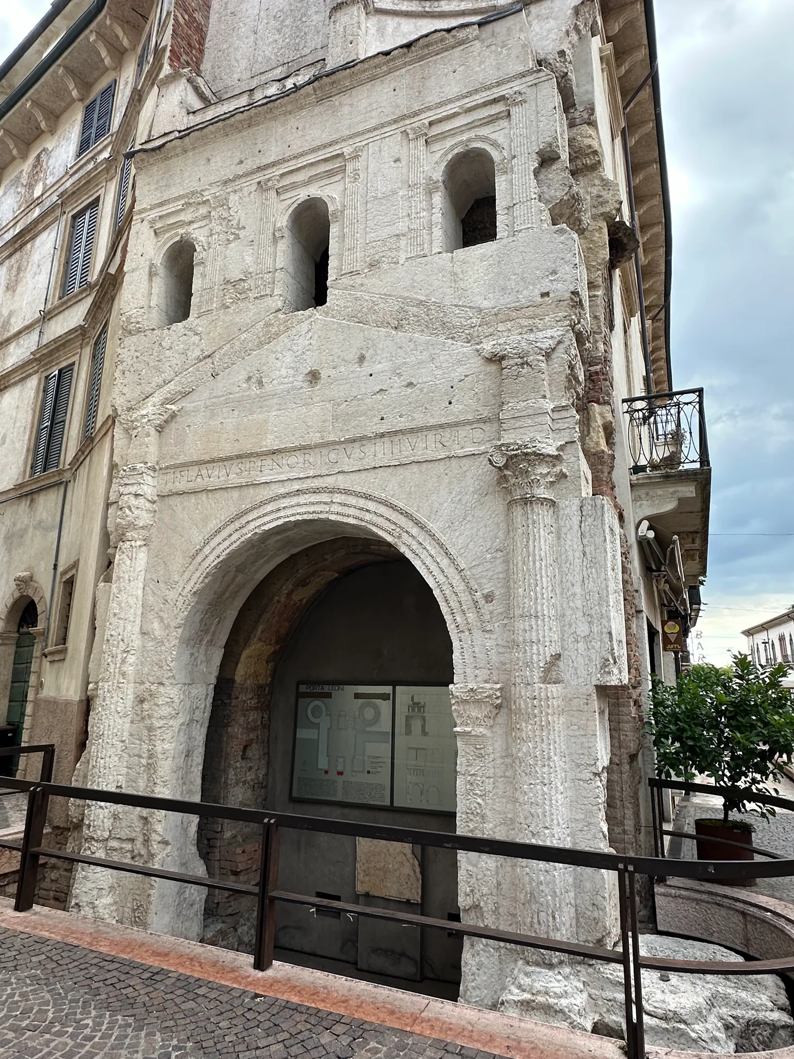 Main view at Porta Leoni Verona — travel photo
